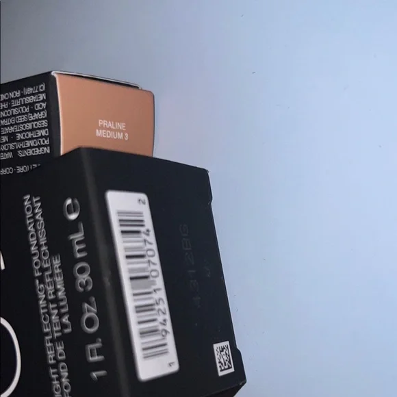 NARS foundation, blush and concealer, full size - Picture 4 of 5